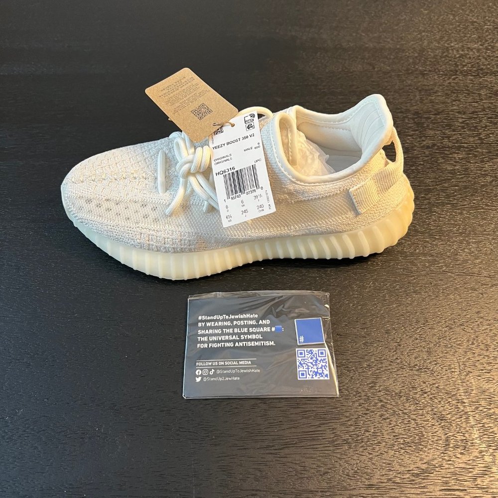 Yeezy Boost 350 V2 Women 6.5 Bone Brand New with original packaging/box